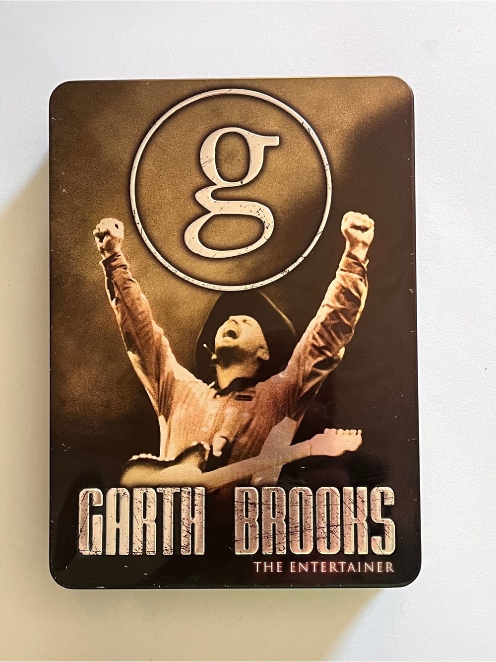 Garth Brooks The Entertainer DVD — Brown Collector's Tin